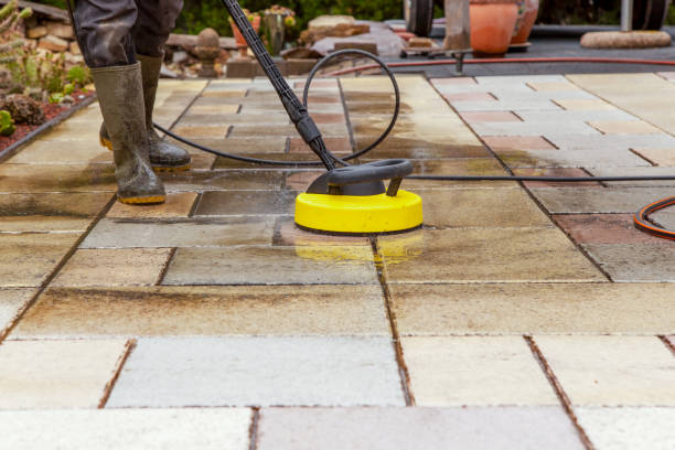 Best Driveway Pressure Washing  in Plainedge, NY